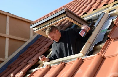 Pose de fenêtres de toit Velux à Fravaux
